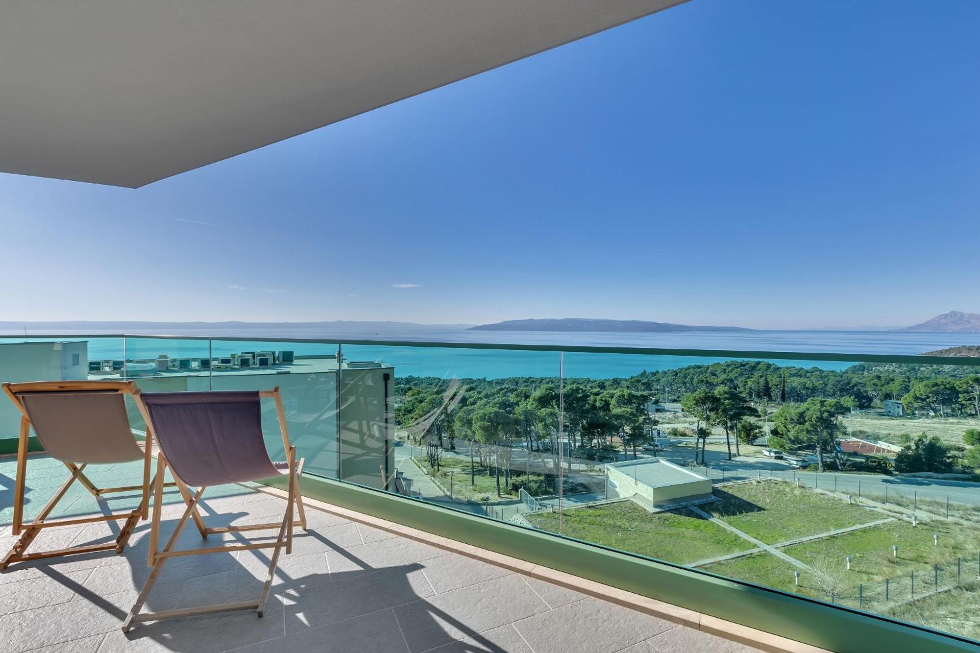 Exclusive Penthouse Big Blue With Private Jacuzzi Apartment Makarska Exterior photo